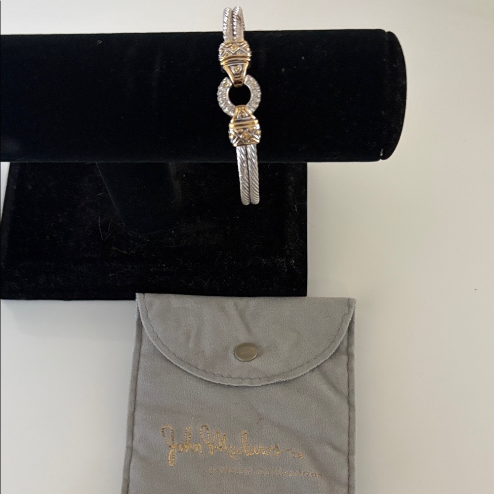 Elegant Silver and Gold Bracelet
